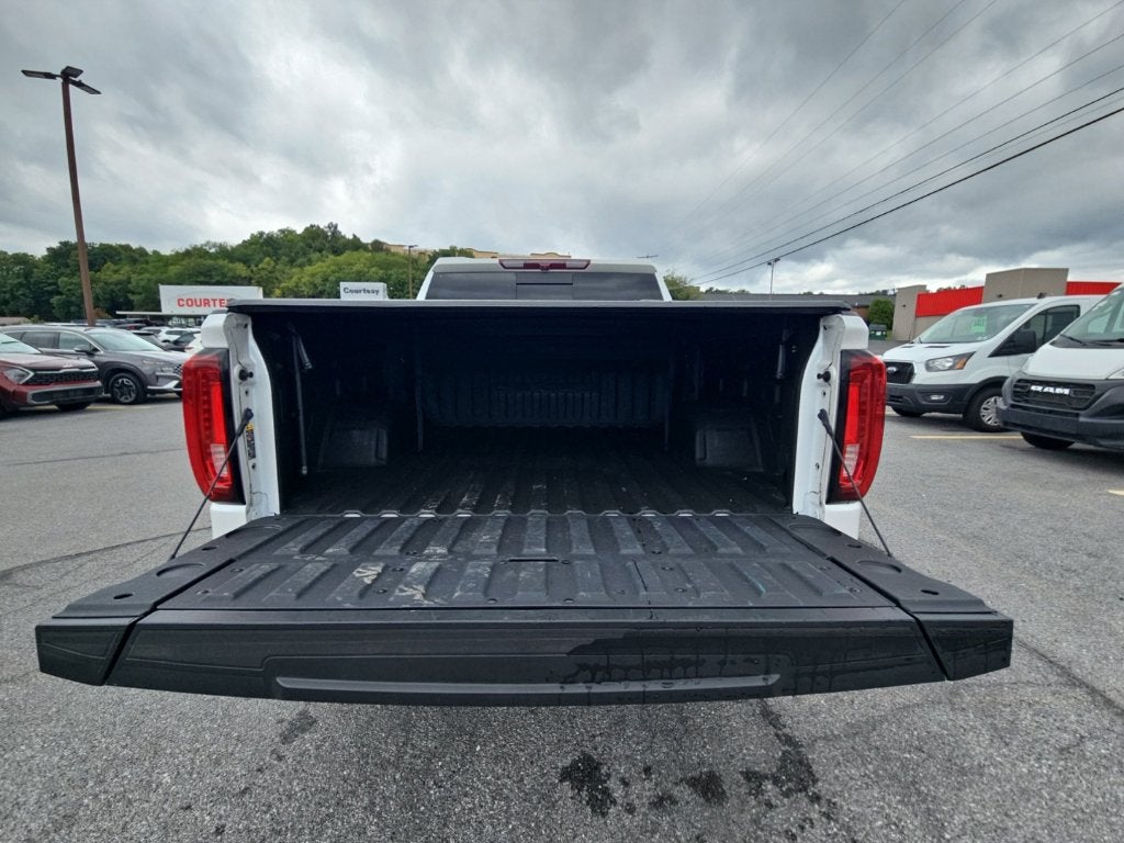 2023 GMC Sierra 1500 4WD Crew Cab Short Box Denali