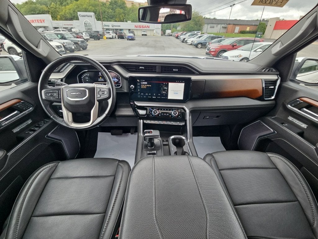 2023 GMC Sierra 1500 4WD Crew Cab Short Box Denali