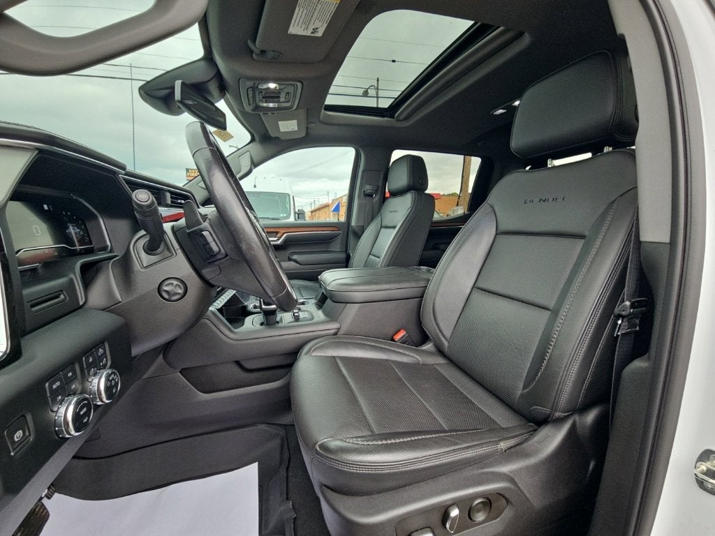 2023 GMC Sierra 1500 4WD Crew Cab Short Box Denali