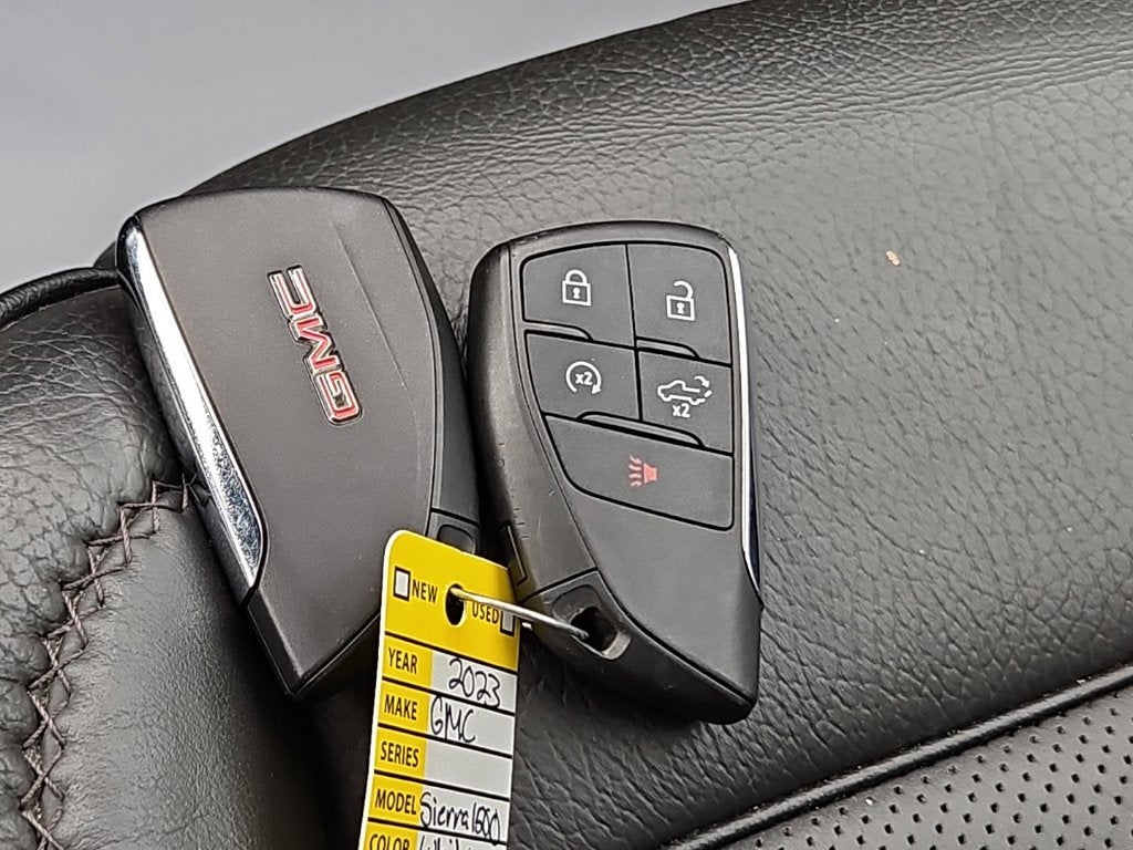 2023 GMC Sierra 1500 4WD Crew Cab Short Box Denali