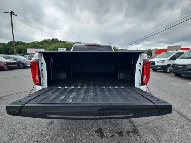 2023 GMC Sierra 1500 4WD Crew Cab Short Box Denali