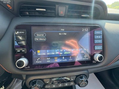 2024 Nissan Kicks SR Xtronic CVT