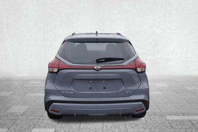 2023 Nissan Kicks SR Xtronic CVT