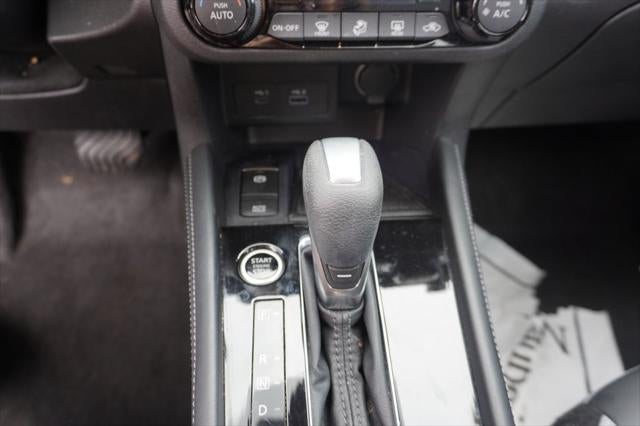 2023 Nissan Kicks SR Xtronic CVT