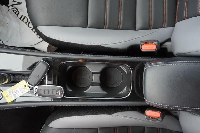 2023 Nissan Kicks SR Xtronic CVT