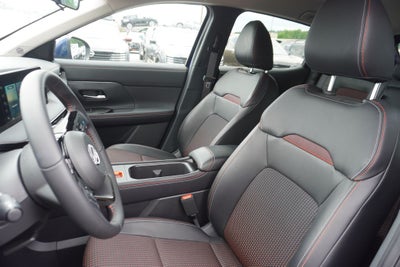 2025 Nissan Kicks SR Intelligent AWD