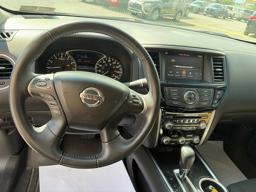2018 Nissan Pathfinder SV