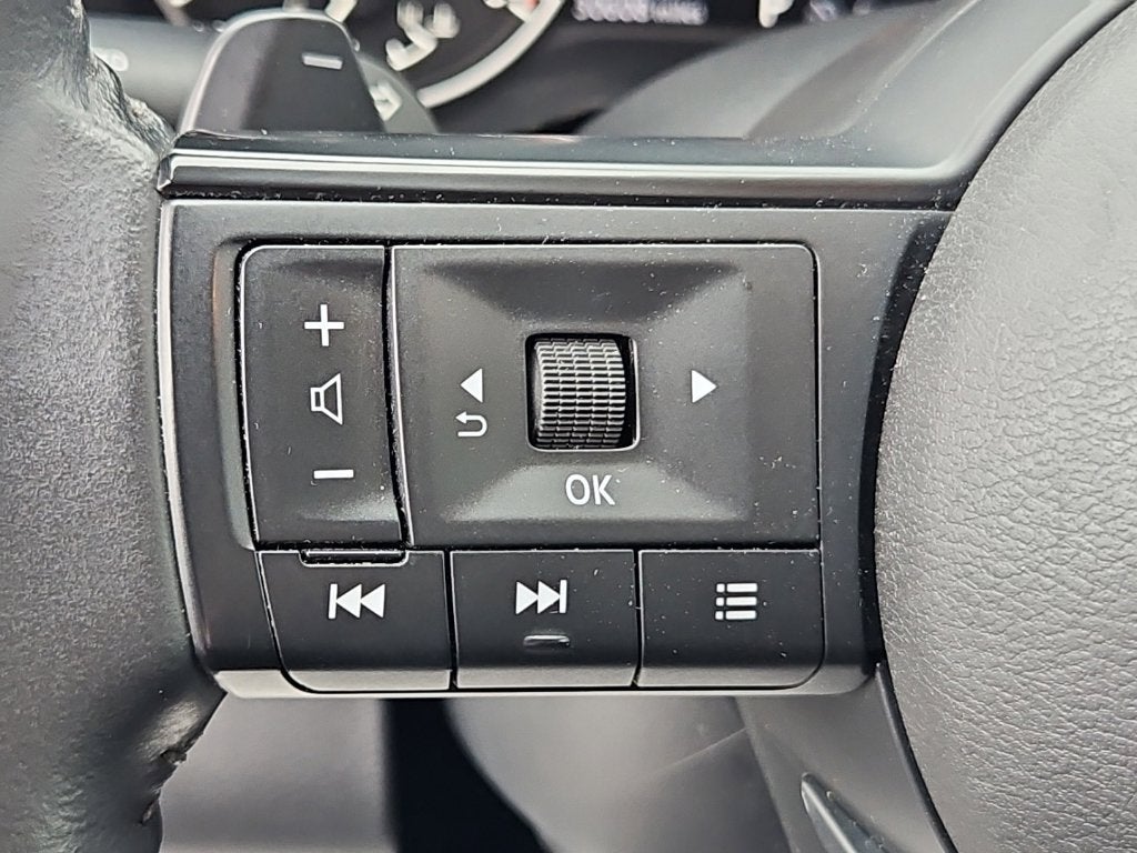 2025 Nissan Pathfinder SV 4WD