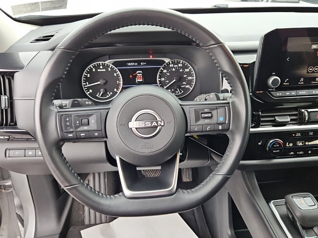 2025 Nissan Pathfinder SV 4WD