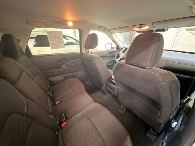 2025 Nissan Pathfinder SV 4WD