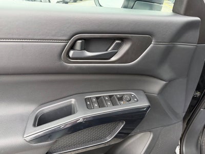 2024 Nissan Pathfinder SV 4WD