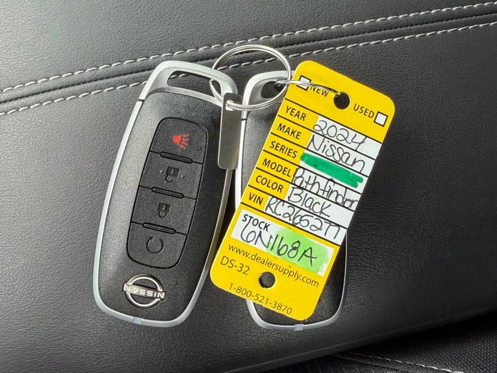 2024 Nissan Pathfinder SV 4WD