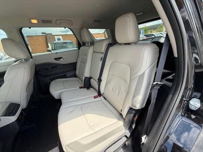 2025 Nissan Pathfinder SL 4WD