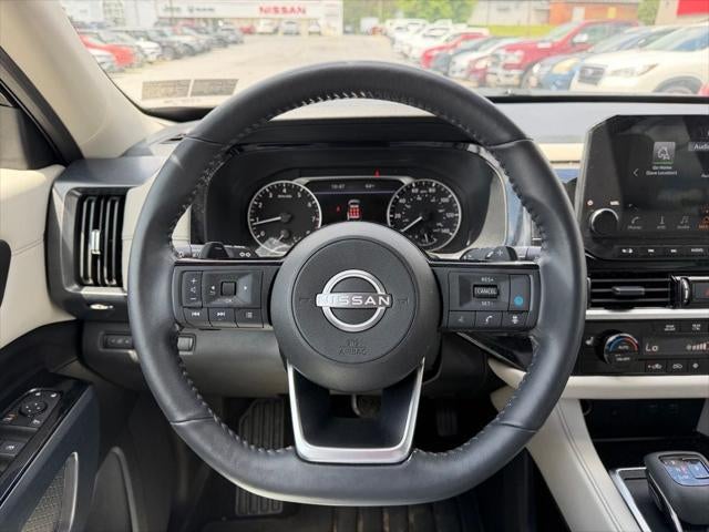 2025 Nissan Pathfinder SL 4WD