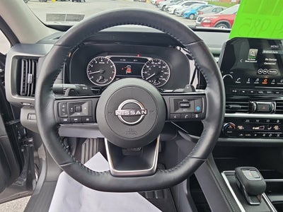 2025 Nissan Pathfinder SL 4WD