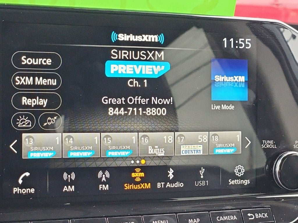 2025 Nissan Pathfinder SL 4WD