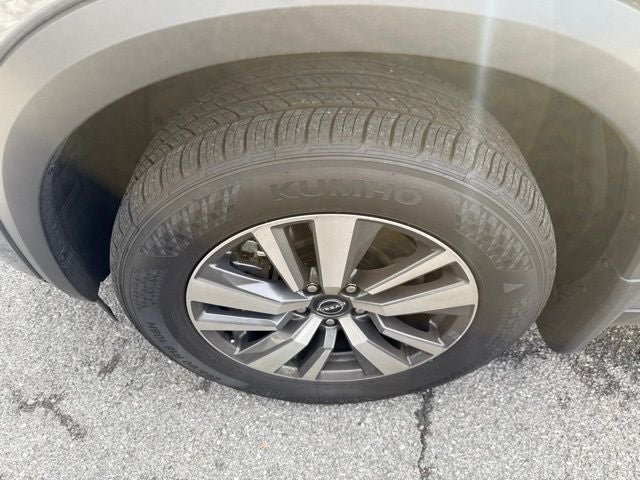 2025 Nissan Pathfinder SL 4WD