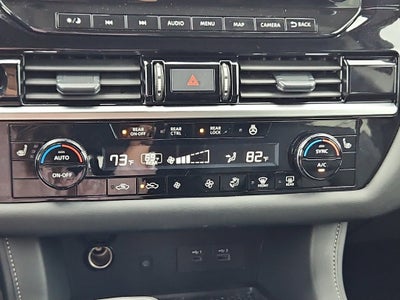 2025 Nissan Pathfinder SL 4WD