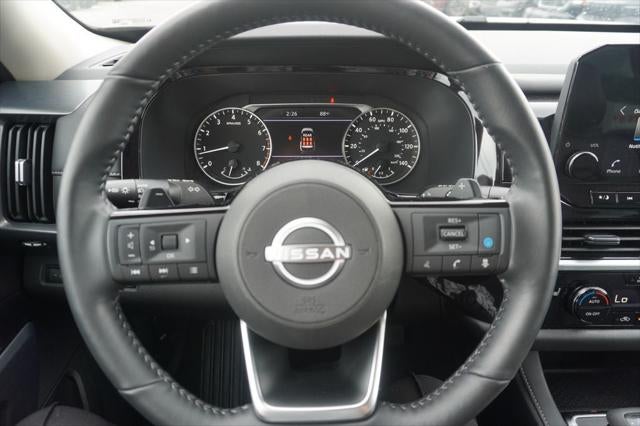 2025 Nissan Pathfinder SL 4WD