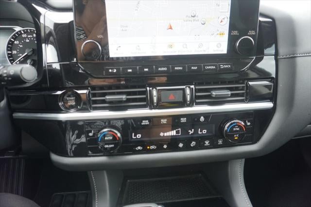 2025 Nissan Pathfinder SL 4WD