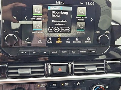 2025 Nissan Pathfinder SL 4WD