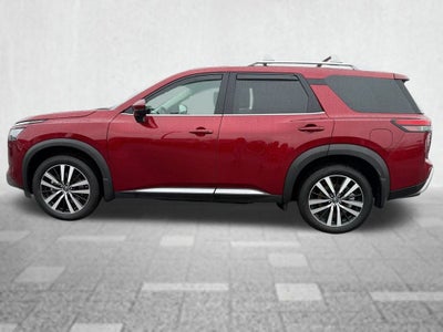 2025 Nissan Pathfinder Platinum 4WD