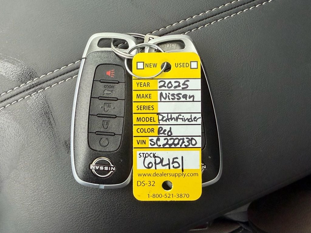 2025 Nissan Pathfinder Platinum 4WD