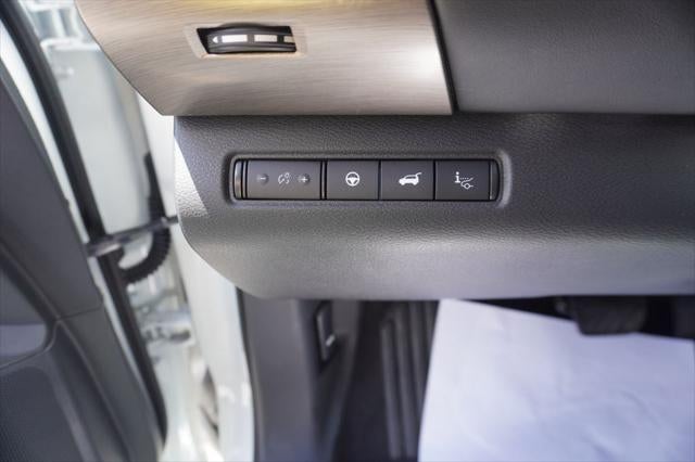 2024 Nissan Pathfinder Platinum 4WD