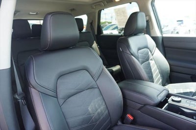 2024 Nissan Pathfinder Platinum 4WD