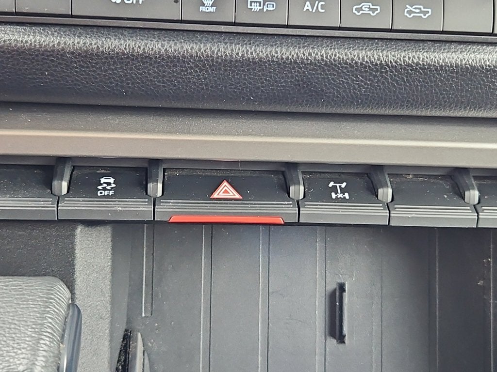 2022 Toyota Tundra SR5