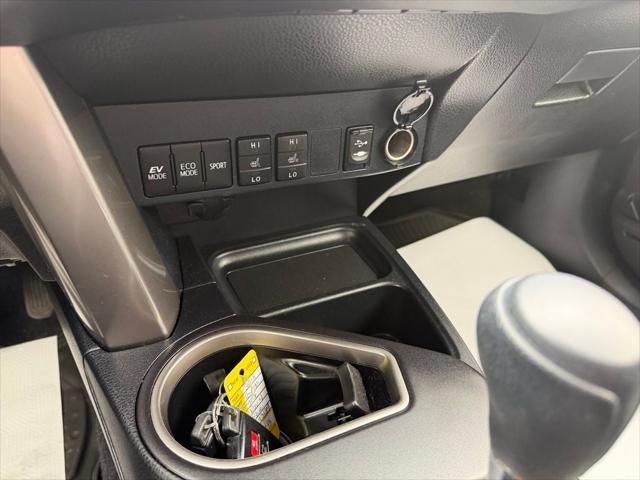 2018 Toyota RAV4 Hybrid XLE