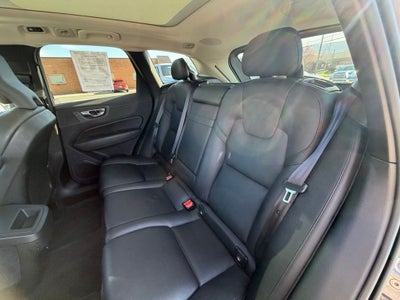 2019 Volvo XC60 T6 Momentum