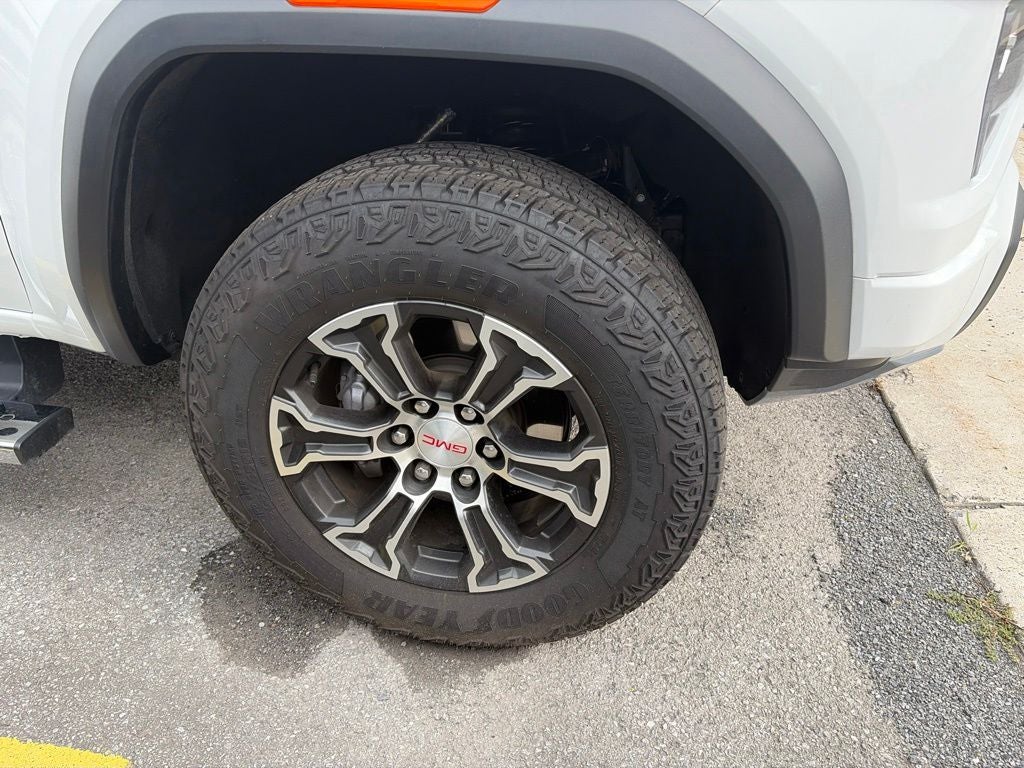 2024 GMC Canyon AT4