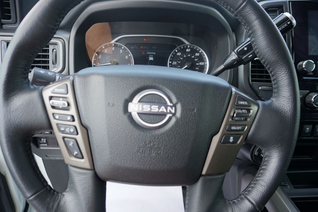 2024 Nissan Titan SV
