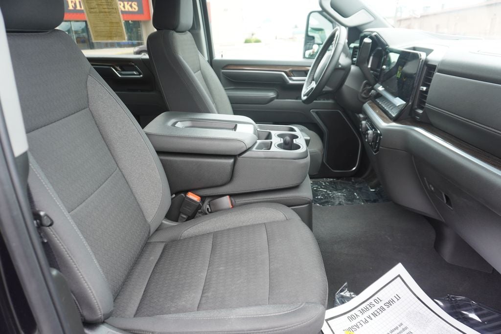 2025 Chevrolet Silverado 2500HD LT