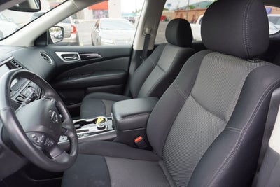2018 Nissan Pathfinder SV