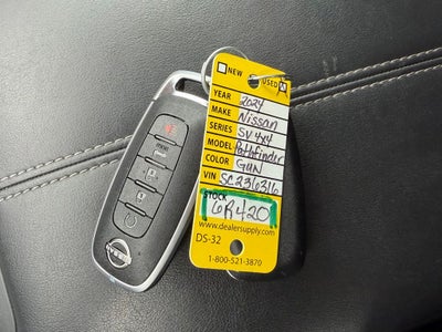 2025 Nissan Pathfinder SV