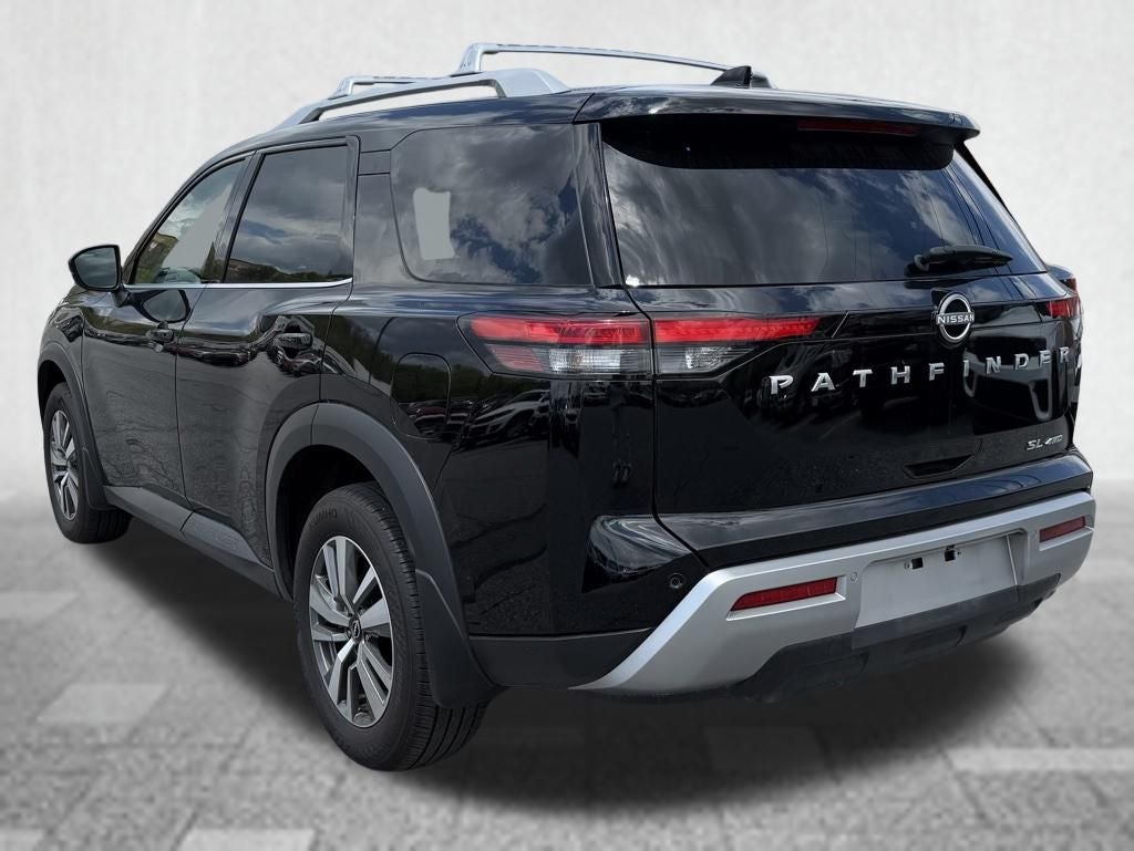 2025 Nissan Pathfinder SL