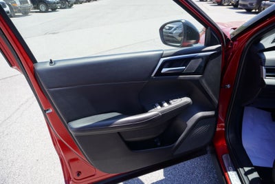 2023 Mitsubishi Outlander Base