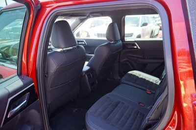 2023 Mitsubishi Outlander Base