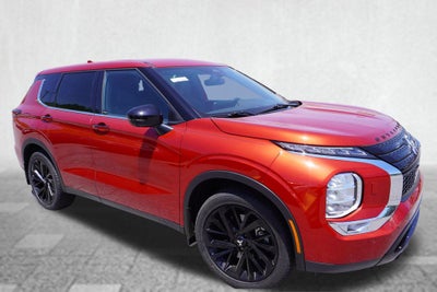2023 Mitsubishi Outlander Base