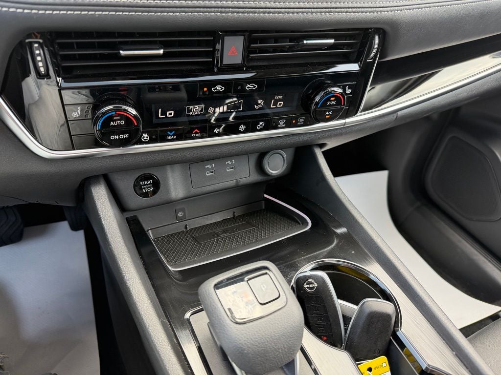 2025 Nissan Rogue SL