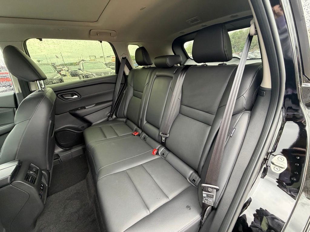 2025 Nissan Rogue SL