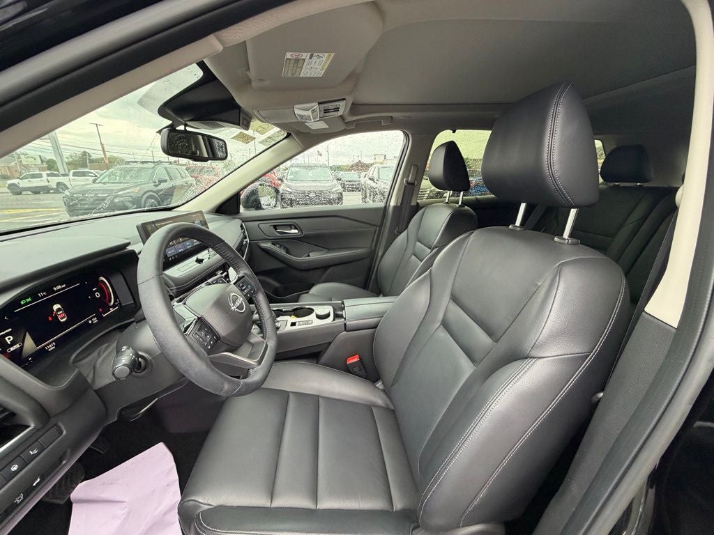 2025 Nissan Rogue SL