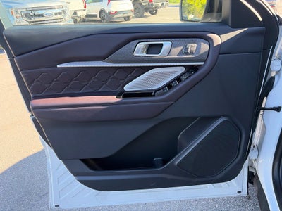 2025 Ford Explorer Platinum