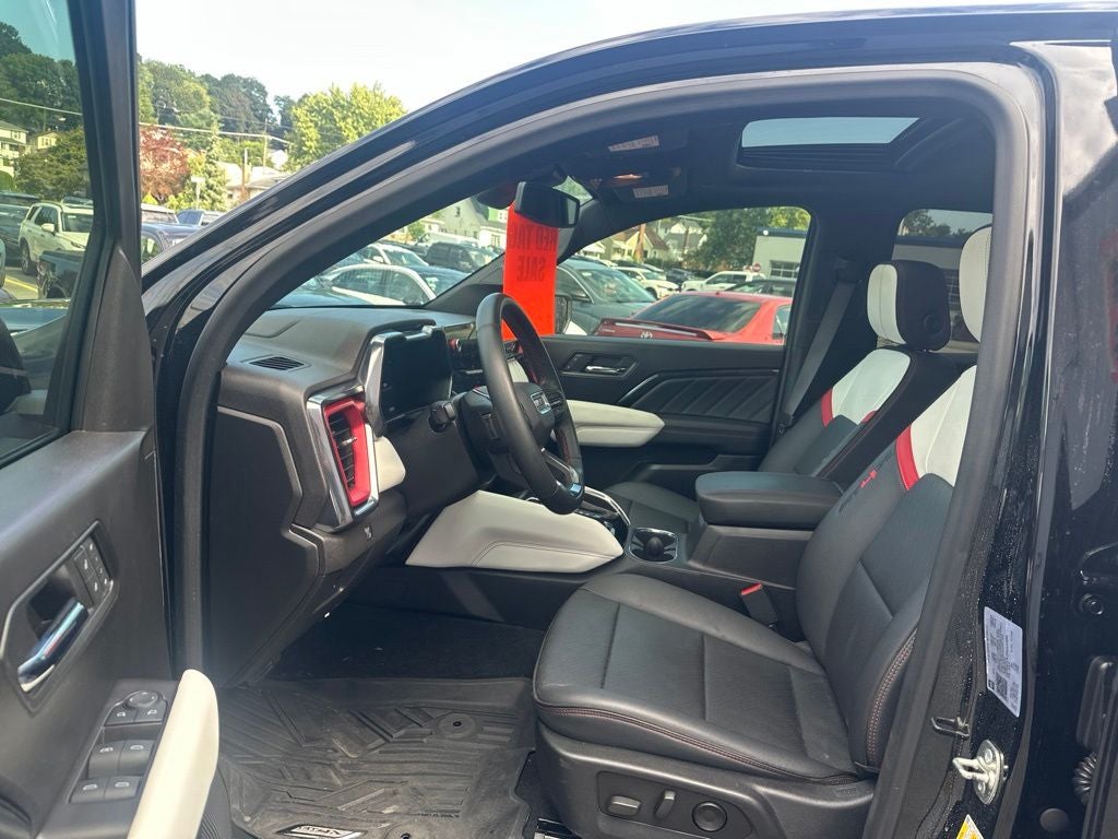 2024 GMC Canyon AT4X
