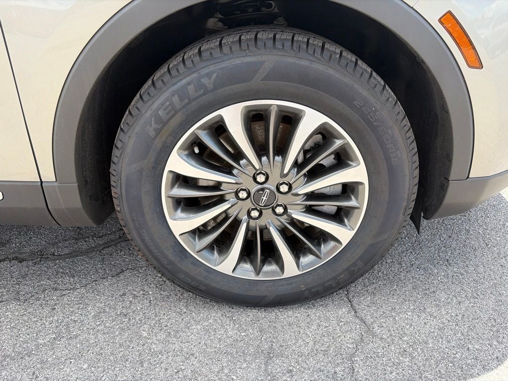 2023 Lincoln Nautilus Standard