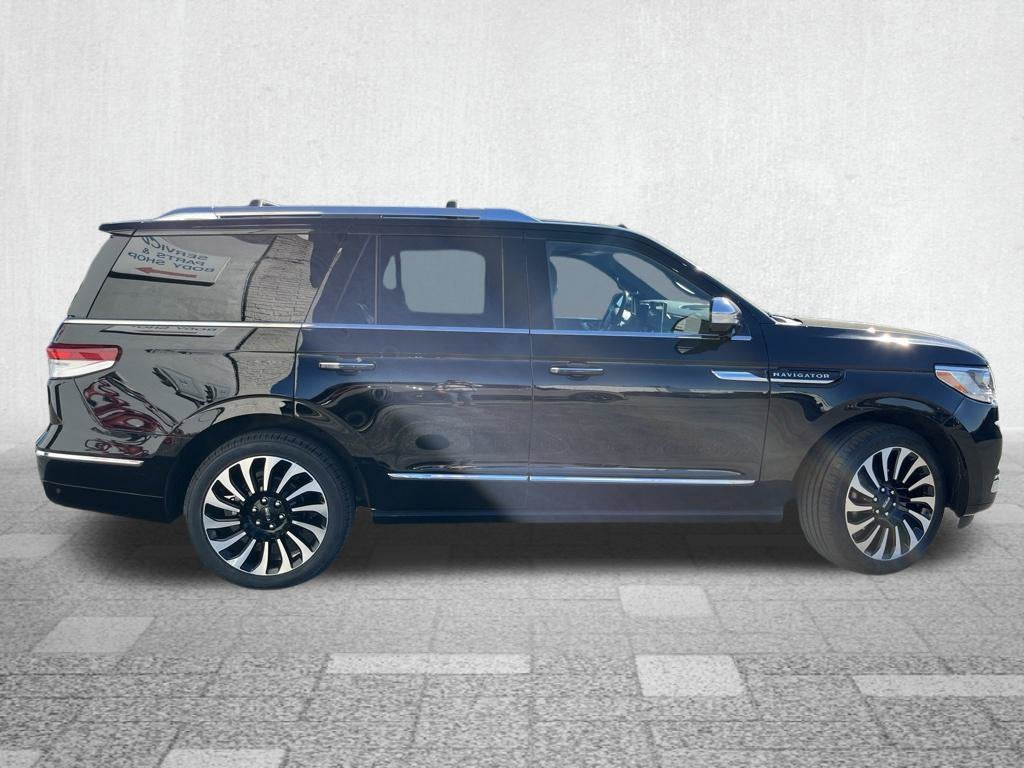 2023 Lincoln Navigator Black Label