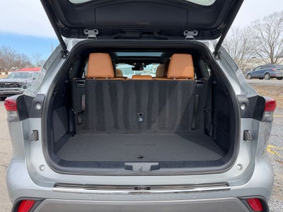 2024 Toyota Highlander Platinum