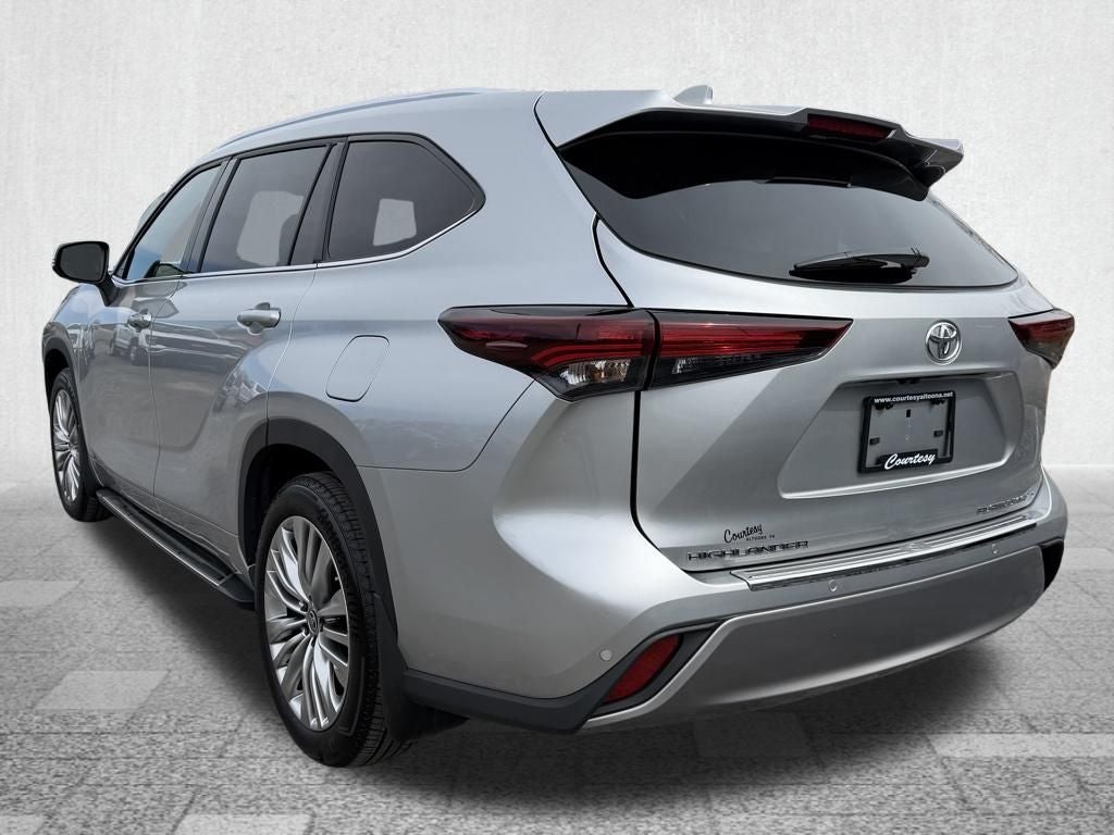 2024 Toyota Highlander Platinum
